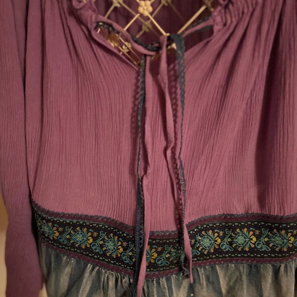 Blouse and skirt set medium or large - Picture 6 of 16